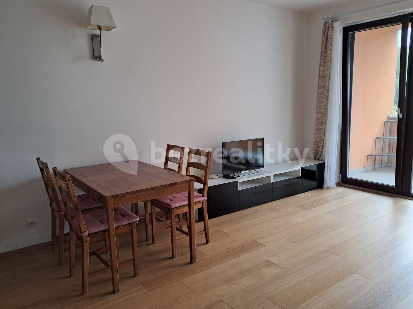 Prenájom bytu 2-izbový 47 m², Nademlejnská, Praha, Praha