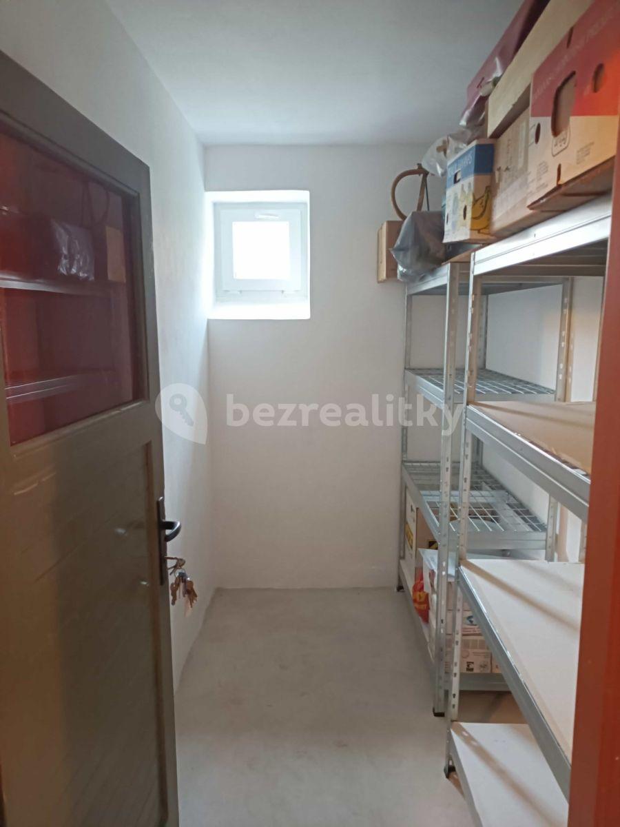 Prenájom bytu 2-izbový 56 m², Závodu míru, Karlovy Vary, Karlovarský kraj