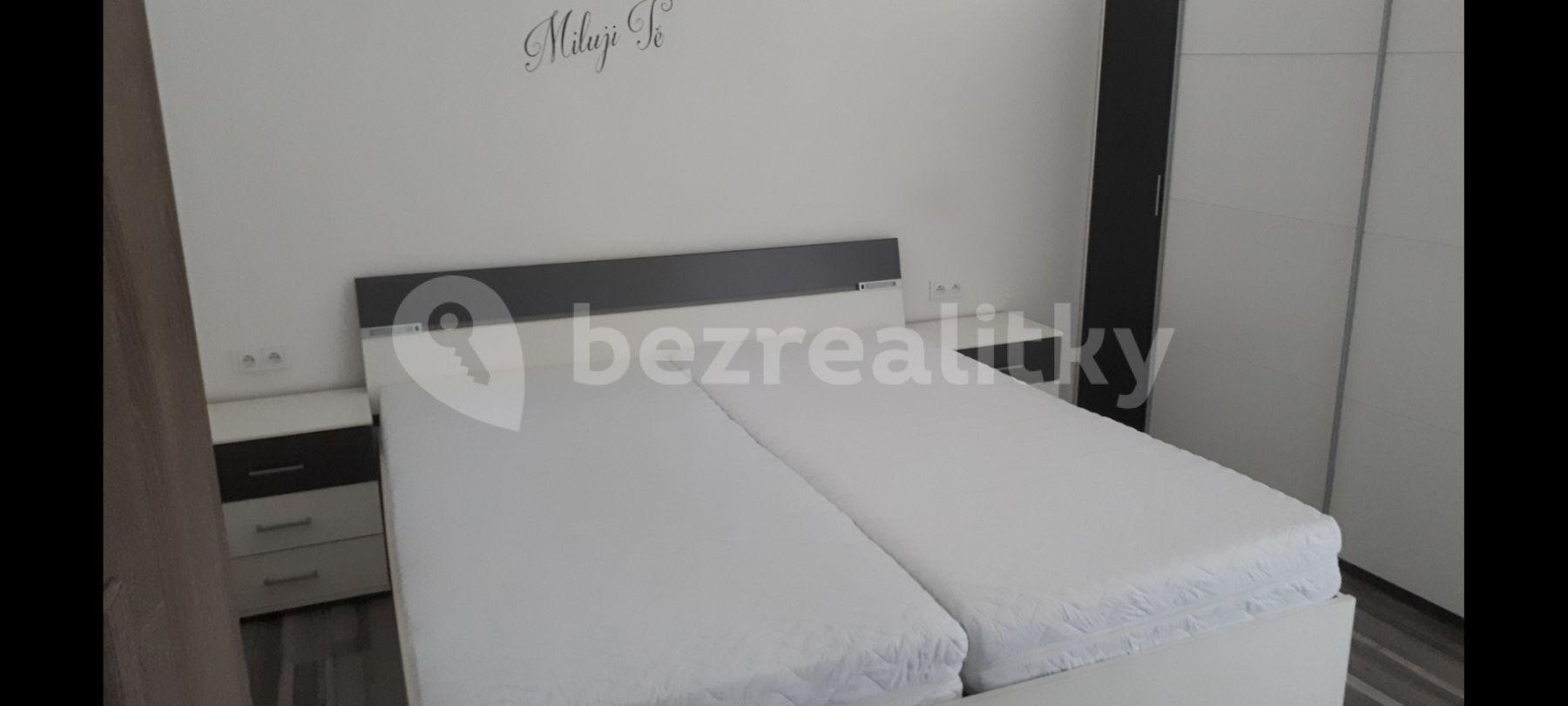 Prenájom bytu 2-izbový 62 m², Růžová, Žatec, Ústecký kraj