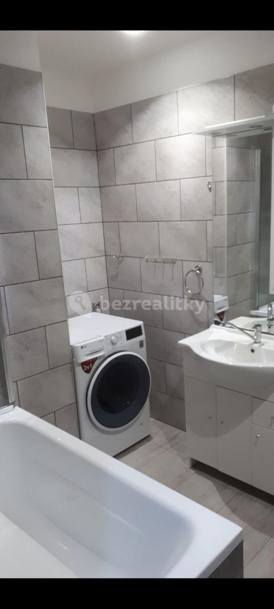 Prenájom bytu 2-izbový 62 m², Růžová, Žatec, Ústecký kraj