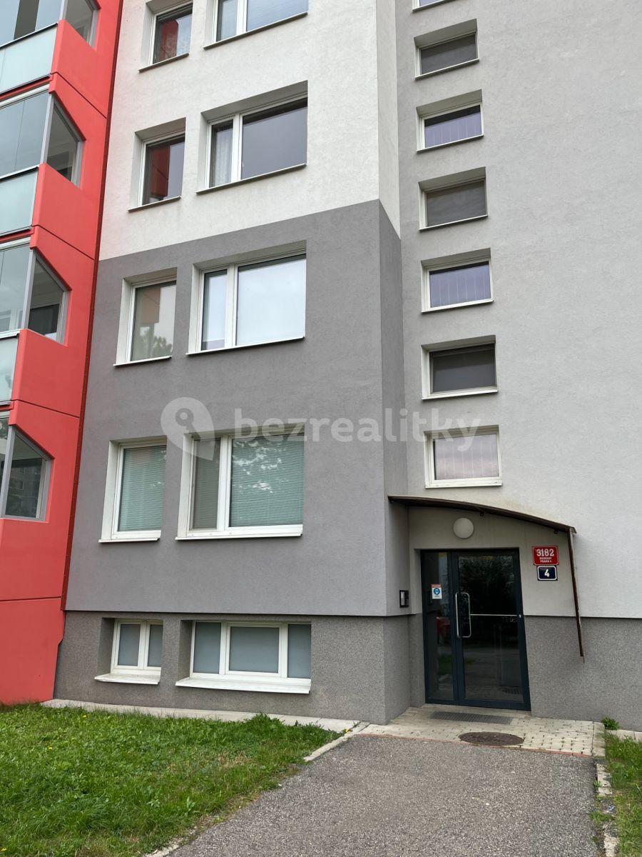 Prenájom bytu 3-izbový 75 m², Rilská, Praha, Praha