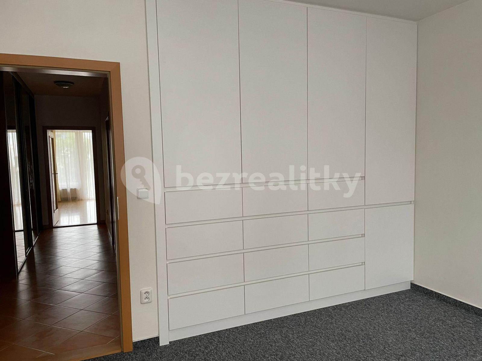 Prenájom bytu 2-izbový 60 m², Názovská, Praha, Praha