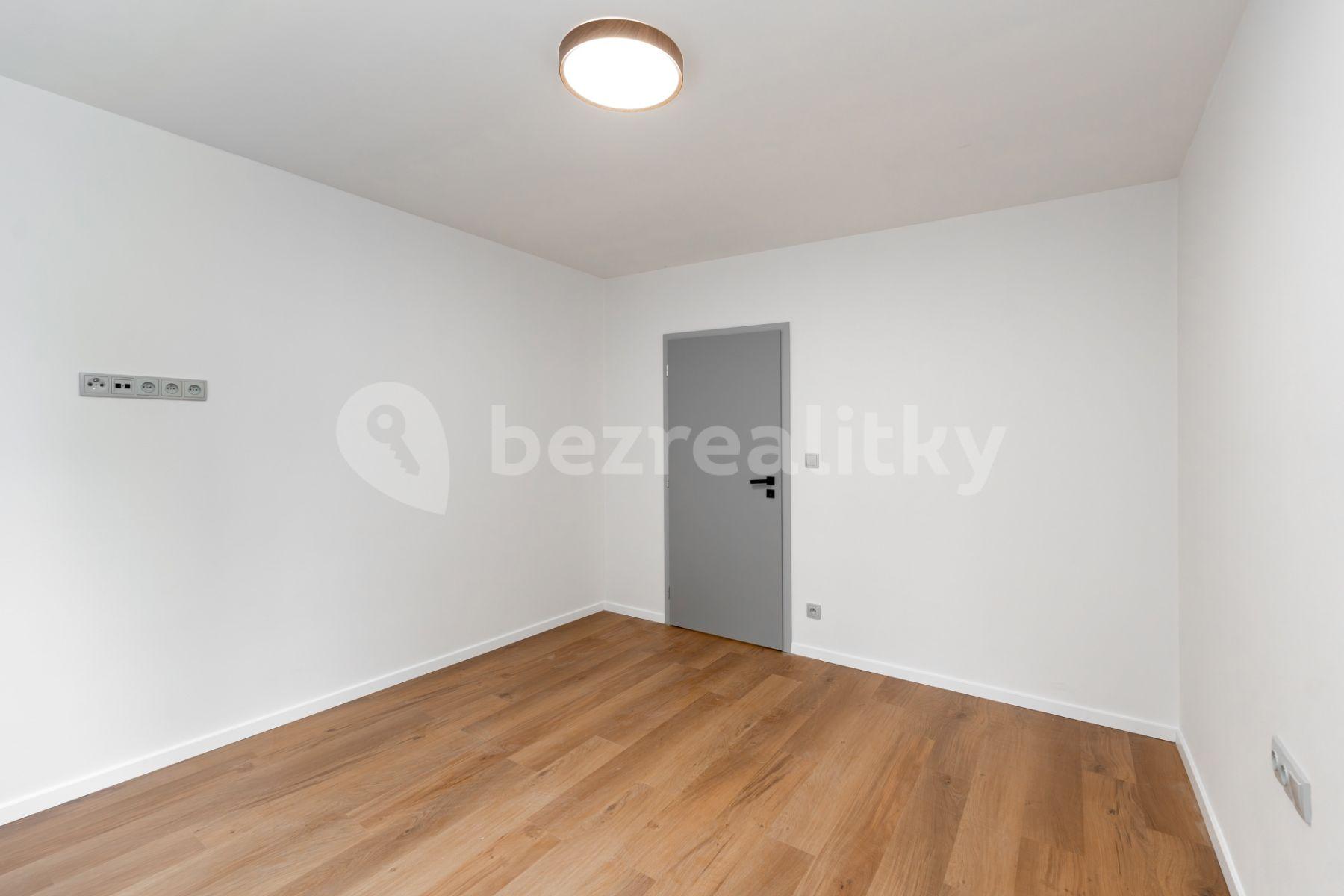 Predaj bytu 2-izbový 55 m², Dobšická, Praha, Praha