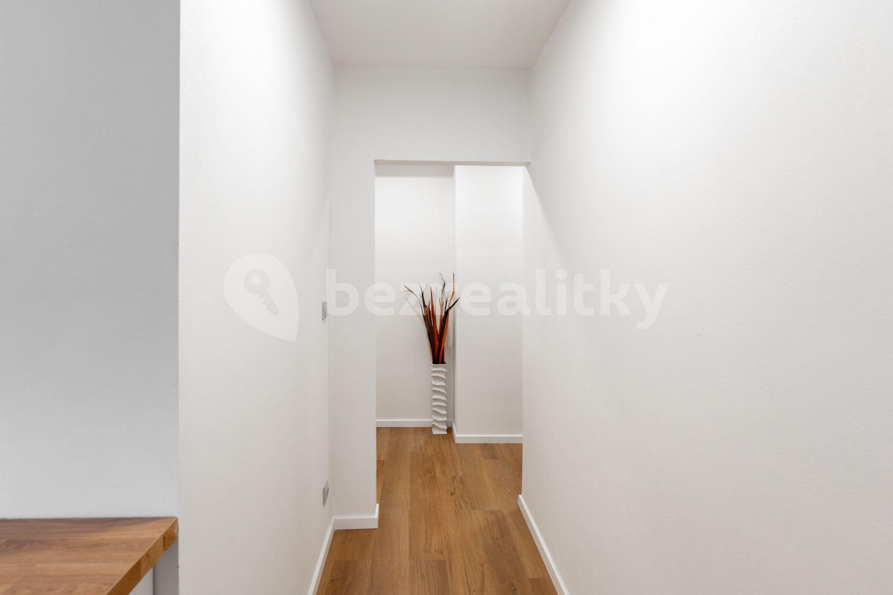 Predaj bytu 2-izbový 55 m², Dobšická, Praha, Praha