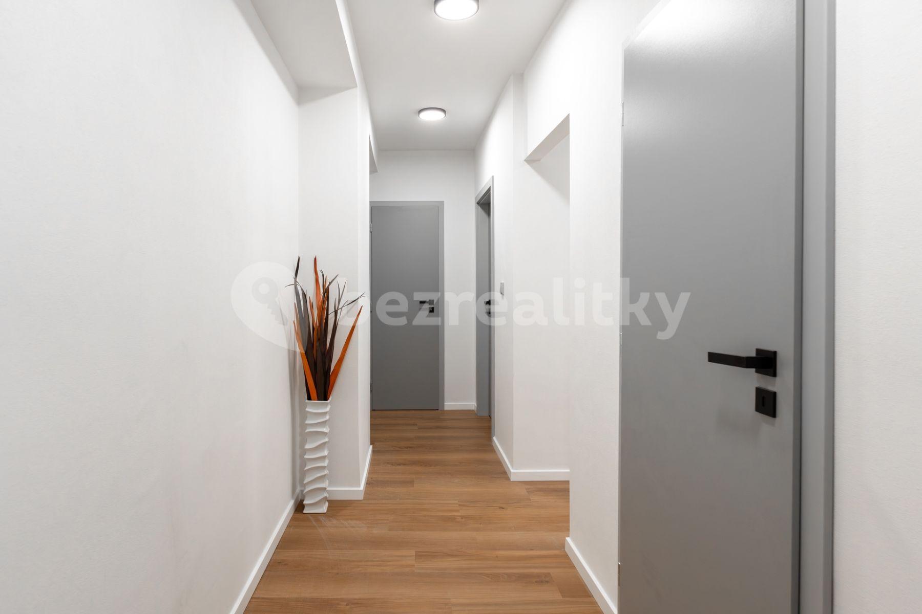 Predaj bytu 2-izbový 55 m², Dobšická, Praha, Praha