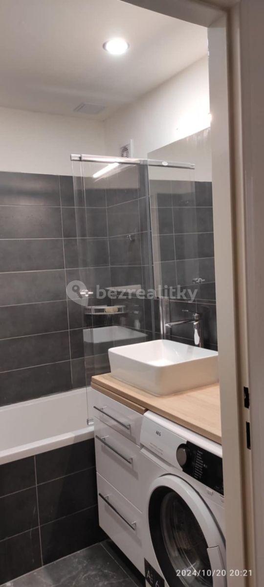 Prenájom bytu 3-izbový 72 m², Brechtova, Praha, Praha