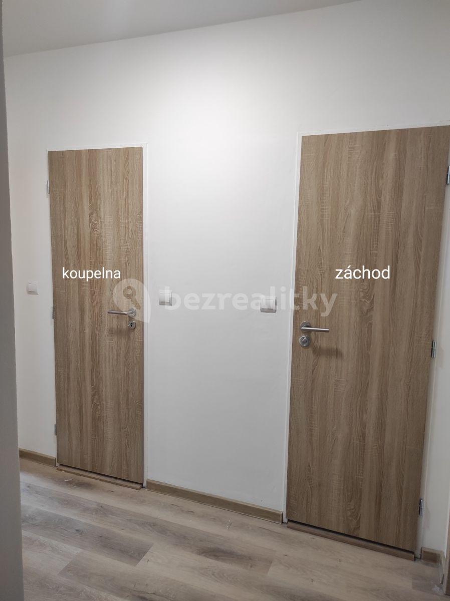 Prenájom bytu 3-izbový 72 m², Brechtova, Praha, Praha