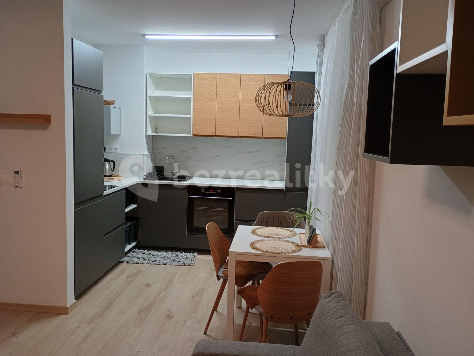 Prenájom bytu 2-izbový 43 m², Ružinov, Bratislavský kraj