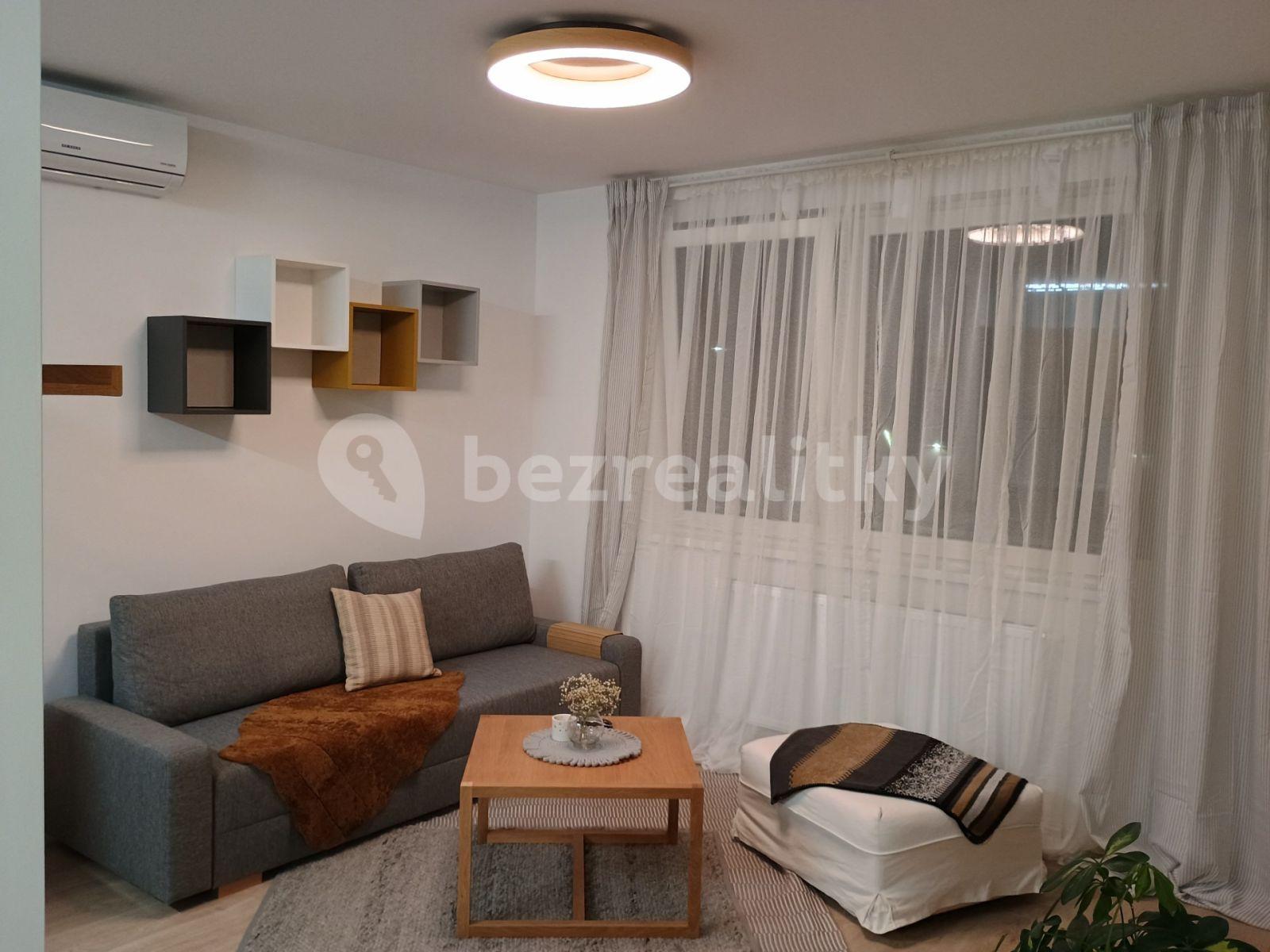 Prenájom bytu 2-izbový 43 m², Ružinov, Bratislavský kraj