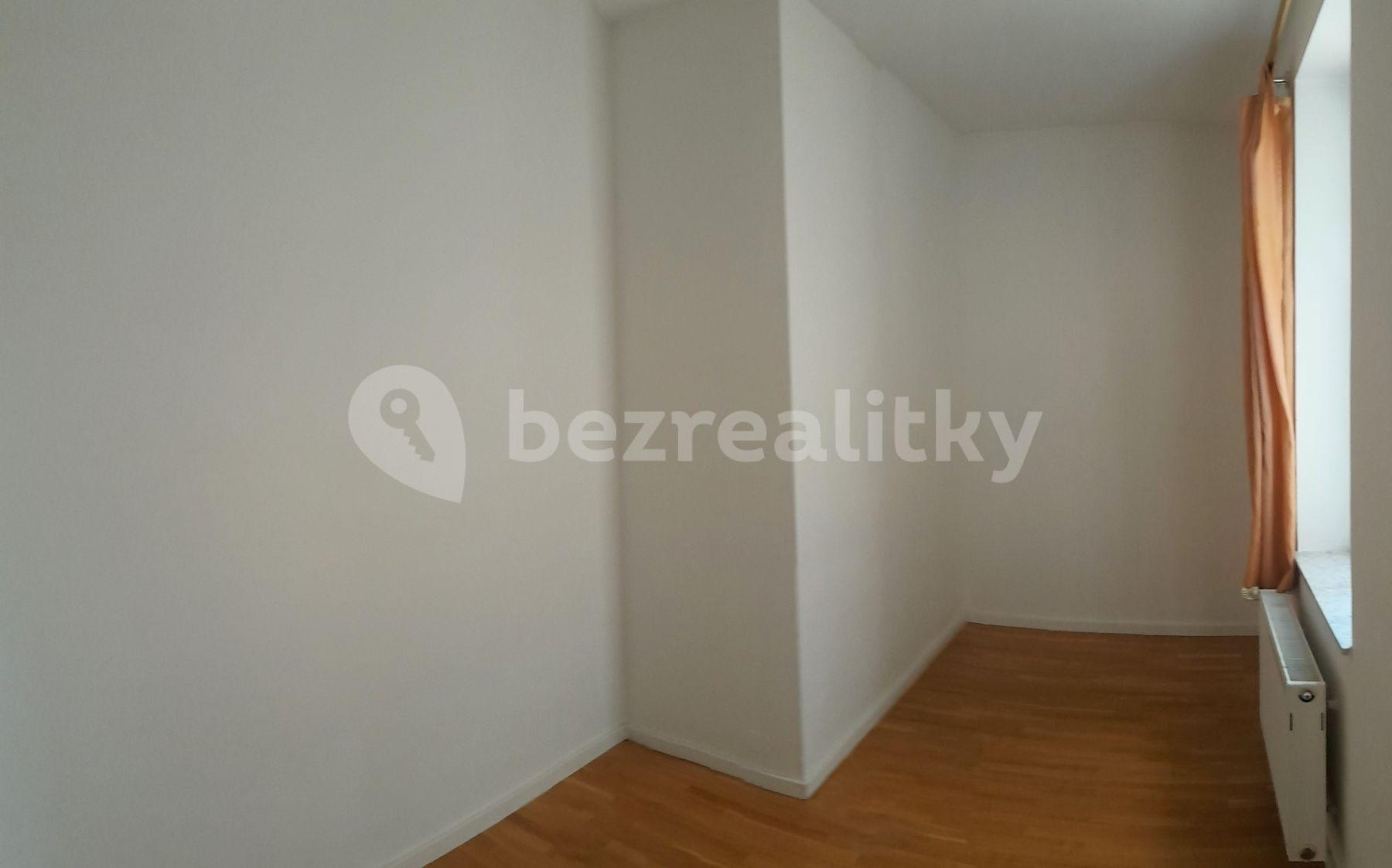 Prenájom bytu 3-izbový 97 m², Eliášova, Praha, Praha