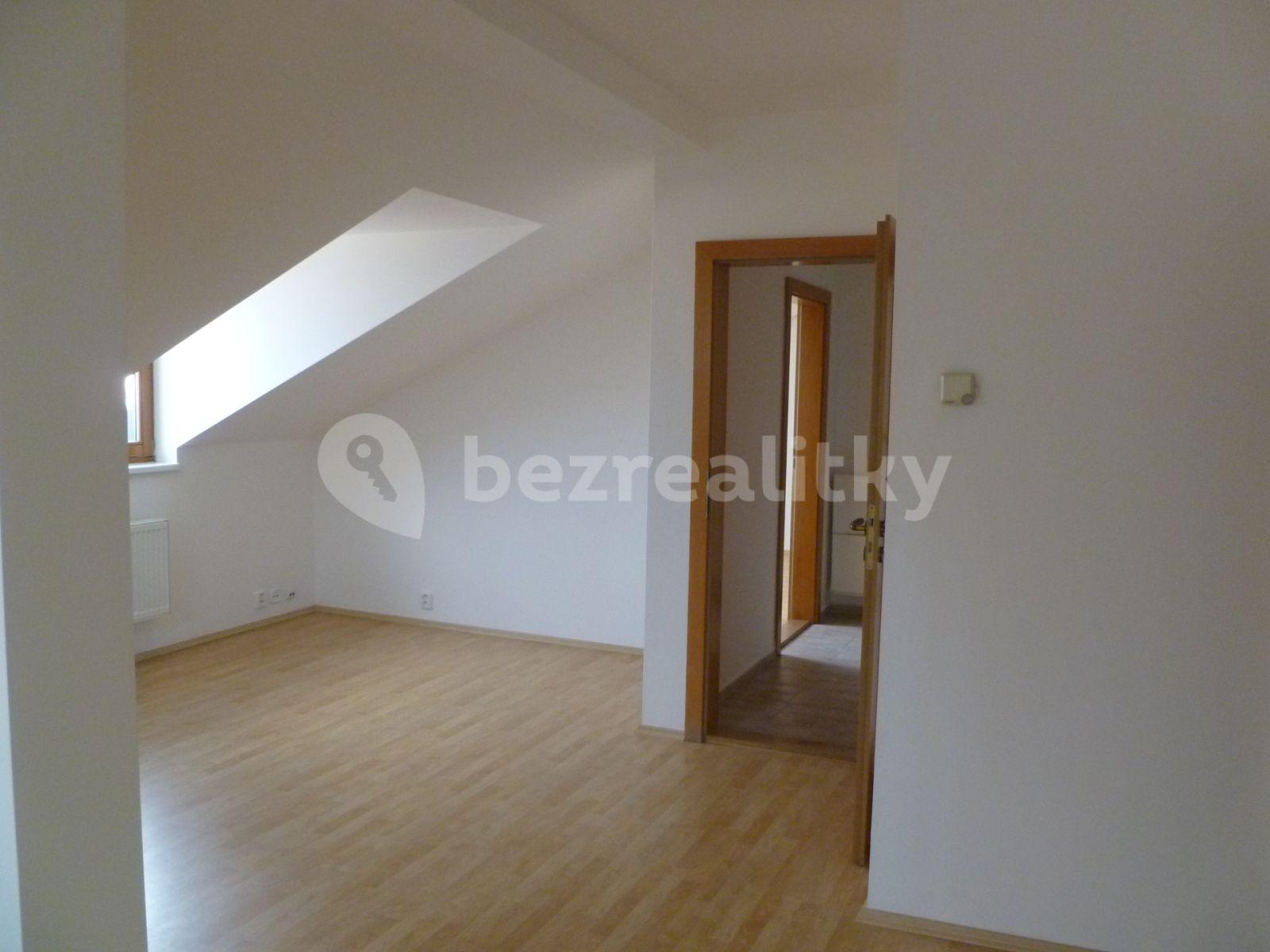 Prenájom bytu 2-izbový 65 m², Rumunská, Praha, Praha