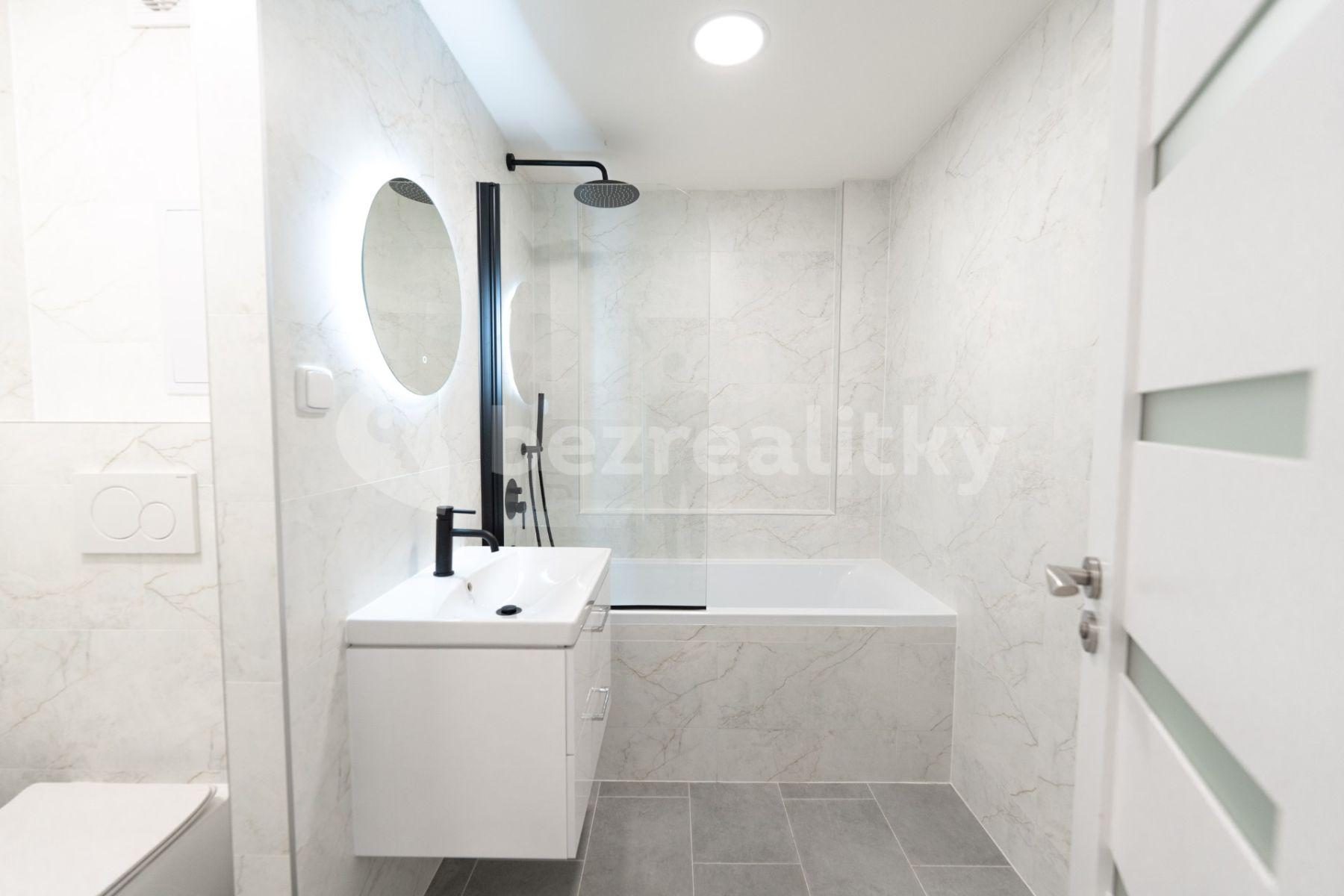 Predaj bytu 2-izbový 39 m², V Štíhlách, Praha, Praha