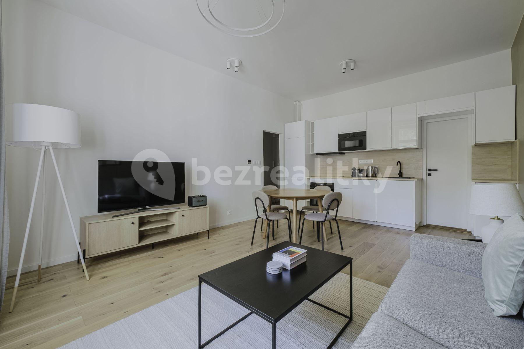 Prenájom bytu 2-izbový 47 m², Pisecka, Praha, Praha