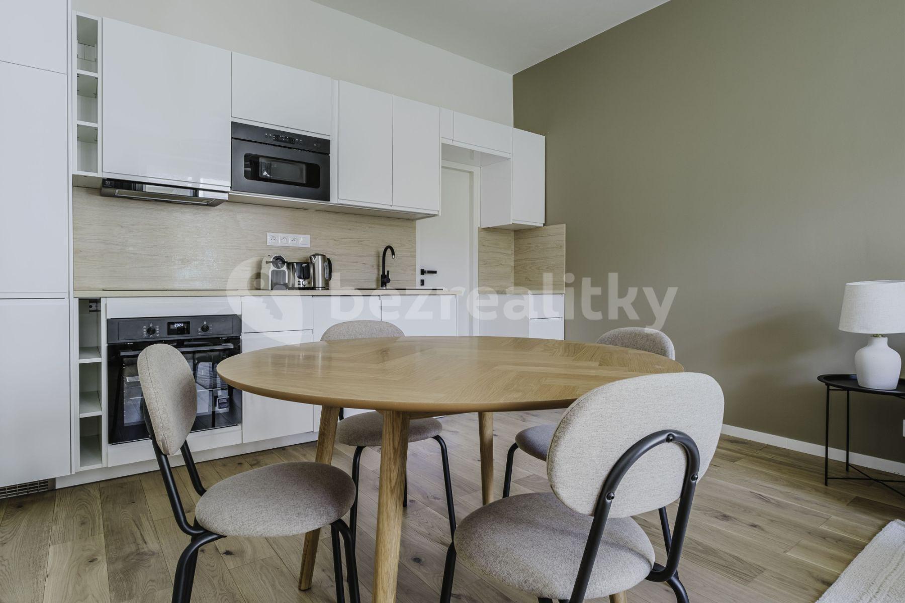 Prenájom bytu 2-izbový 47 m², Pisecka, Praha, Praha