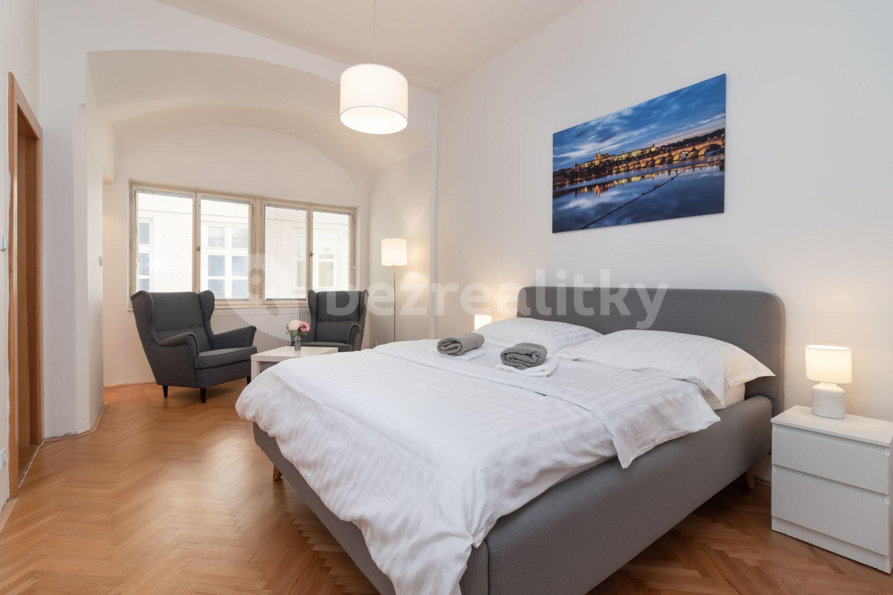 Prenájom bytu 2-izbový 55 m², Karlova, Praha, Praha