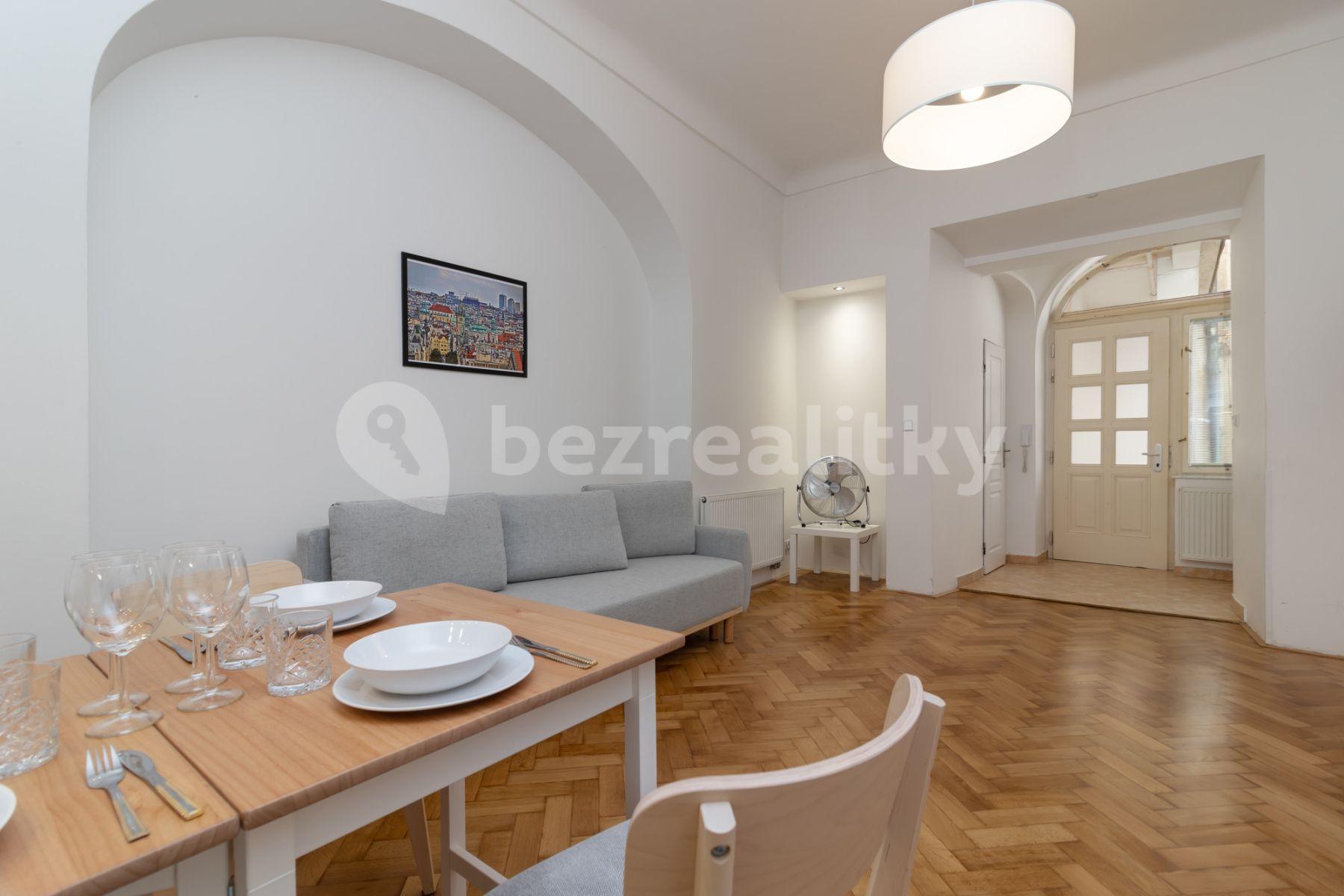 Prenájom bytu 2-izbový 65 m², Karlova, Praha, Praha