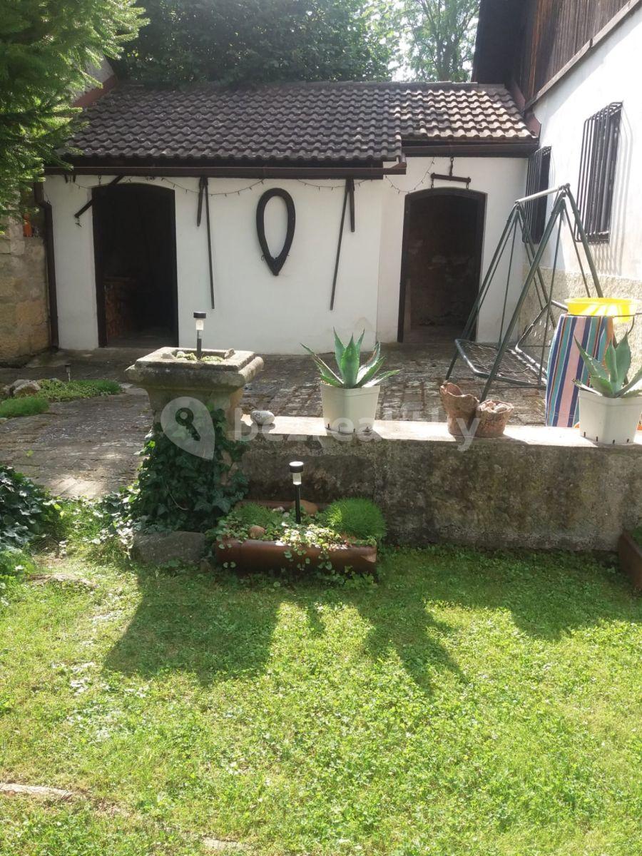 Predaj domu 970 m², pozemek 1.258 m², Liběšice, Ústecký kraj