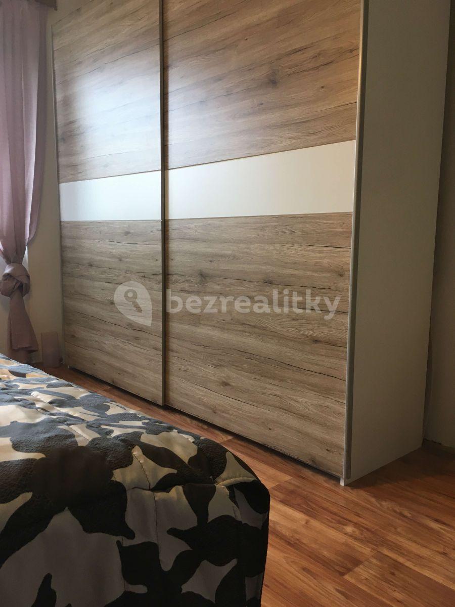 Prenájom bytu 2-izbový 57 m², Chlumčanského, Praha, Praha