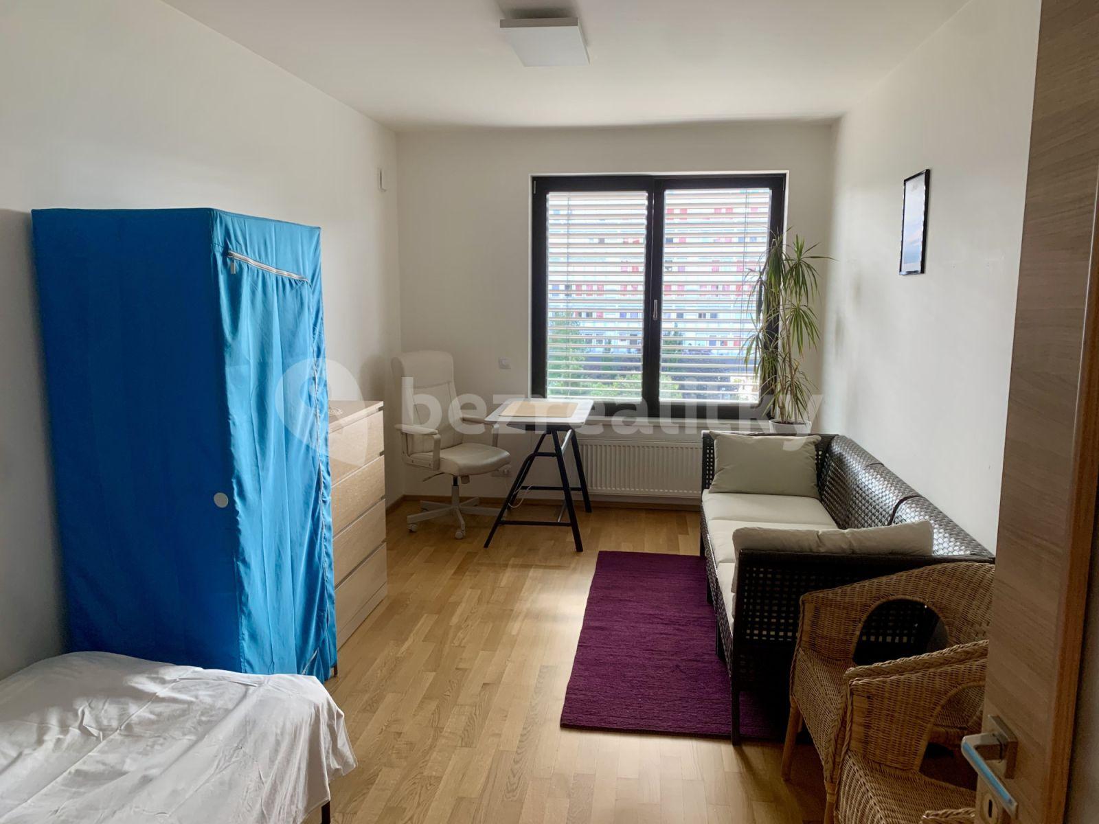 Prenájom bytu 3-izbový 86 m², Nekvasilova, Praha, Praha