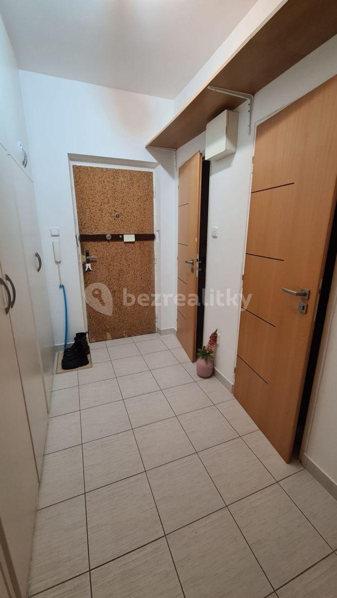 Prenájom bytu 2-izbový 54 m², Angolská, Praha, Praha