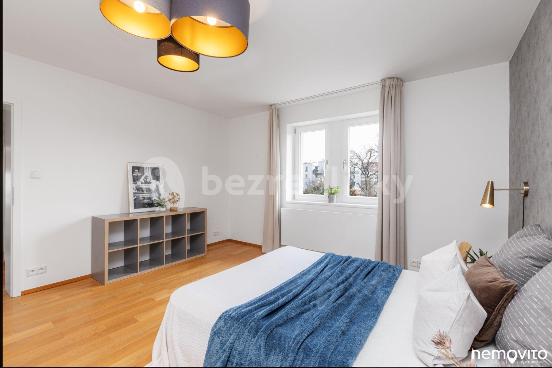 Prenájom bytu 4-izbový 140 m², U Hrušky, Praha, Praha