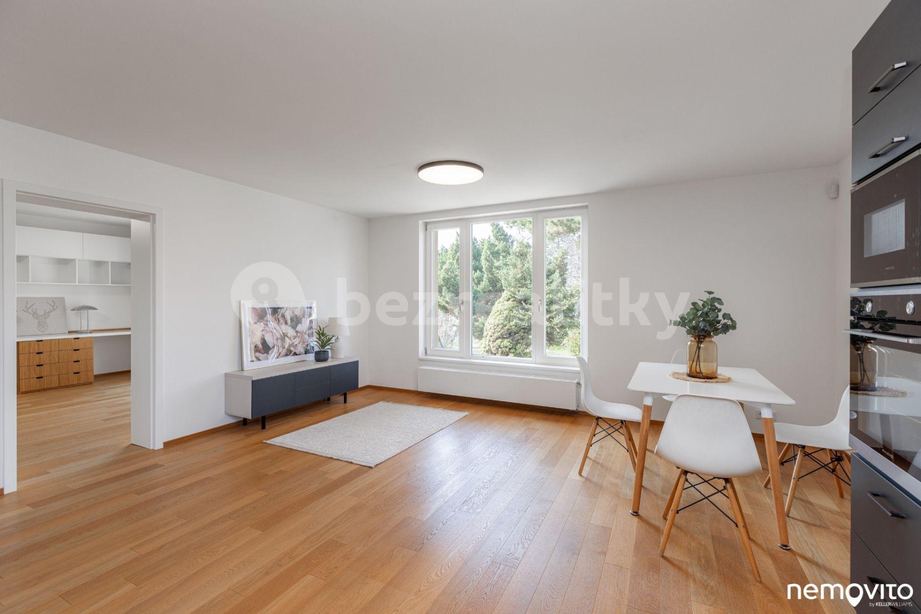 Prenájom bytu 4-izbový 140 m², U Hrušky, Praha, Praha