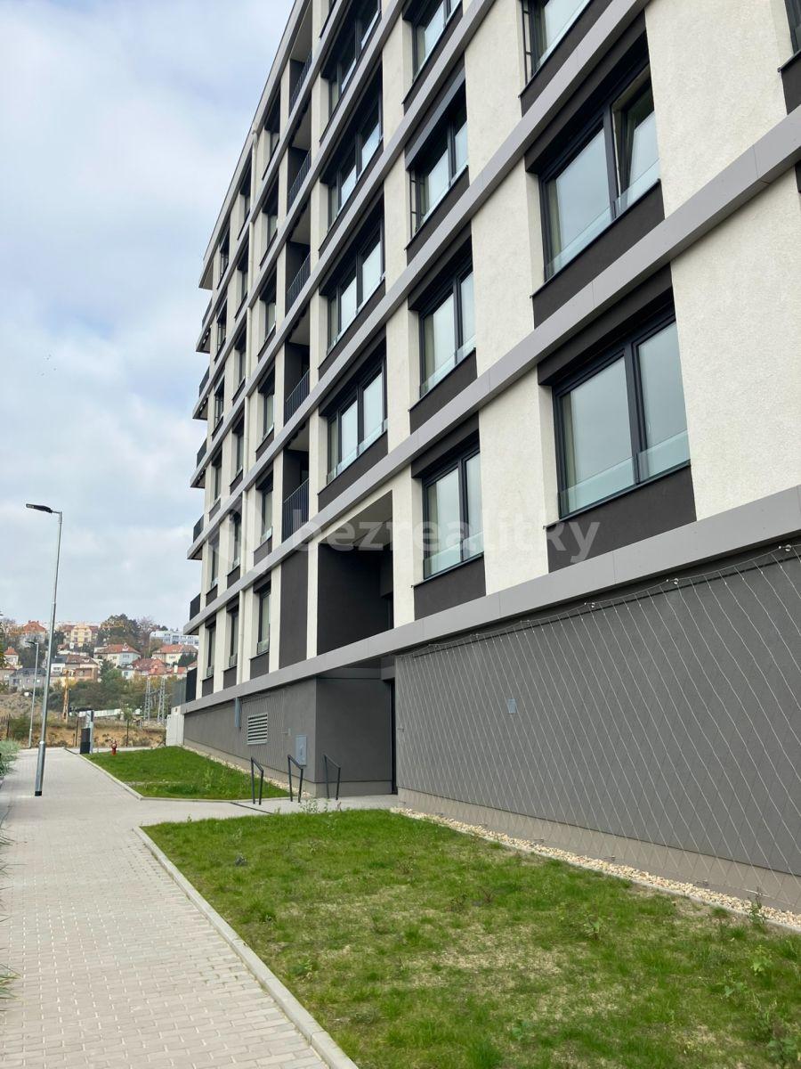 Prenájom bytu 1-izbový 33 m², Kolbenova, Praha, Praha