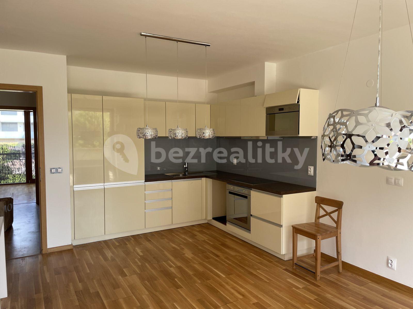 Prenájom bytu 3-izbový 105 m², Březiněveská, Praha, Praha