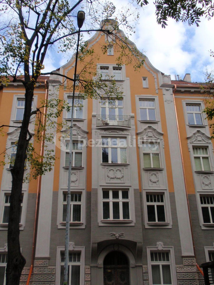 Prenájom bytu 1-izbový 55 m², Čechova, Praha, Praha