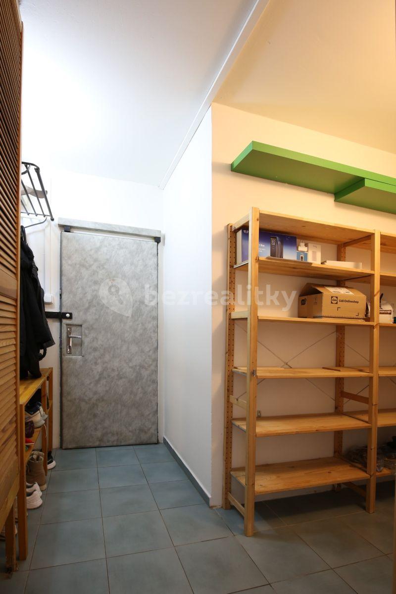 Predaj bytu 3-izbový 74 m², Plickova, Praha, Praha