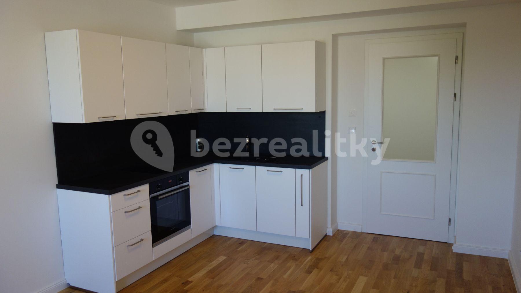 Prenájom bytu 1-izbový 32 m², Ječná, Praha, Praha