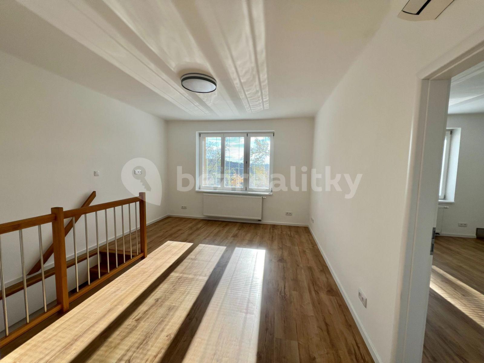 Prenájom bytu 3-izbový 98 m², Budějovická, Praha, Praha