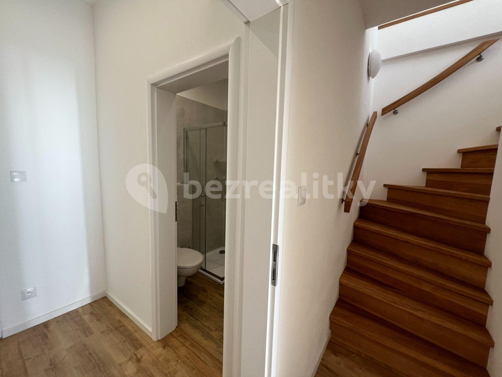 Prenájom bytu 3-izbový 98 m², Budějovická, Praha, Praha