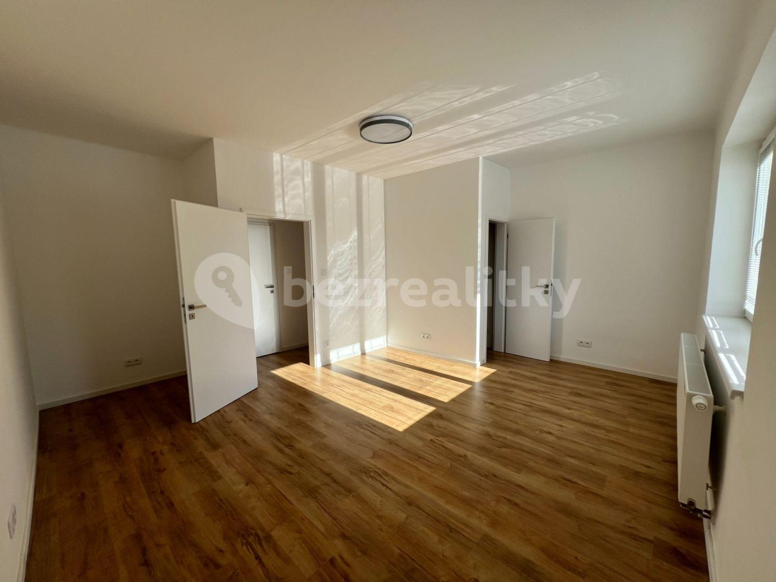 Prenájom bytu 3-izbový 98 m², Budějovická, Praha, Praha