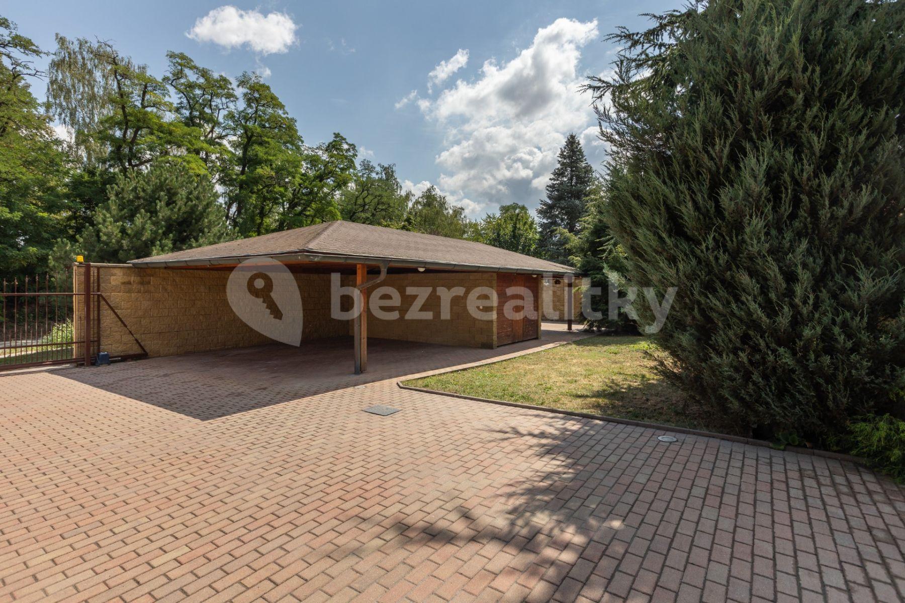 Predaj domu 314 m², pozemek 932 m², Sluštice, Středočeský kraj