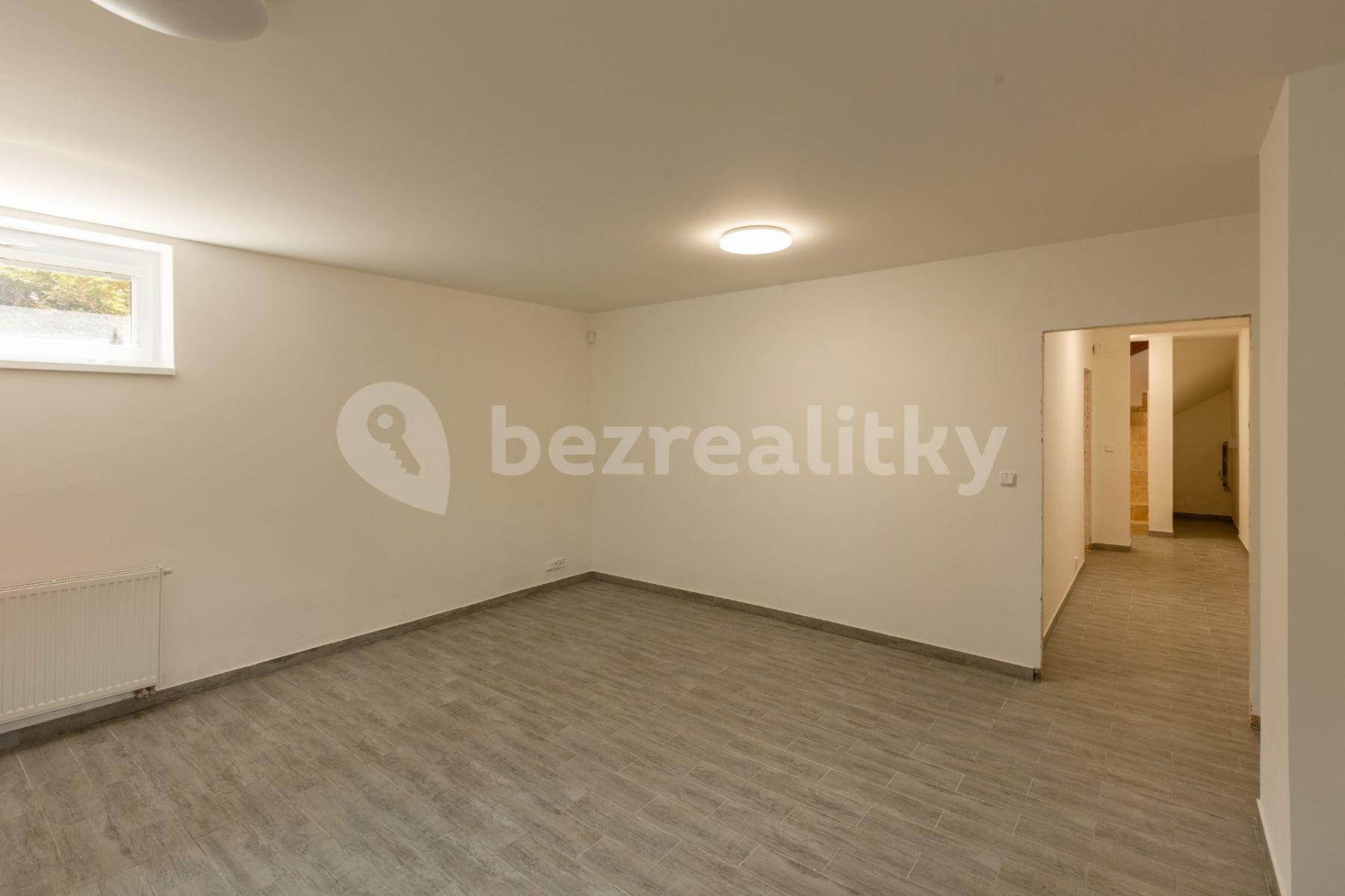 Predaj domu 314 m², pozemek 932 m², Sluštice, Středočeský kraj