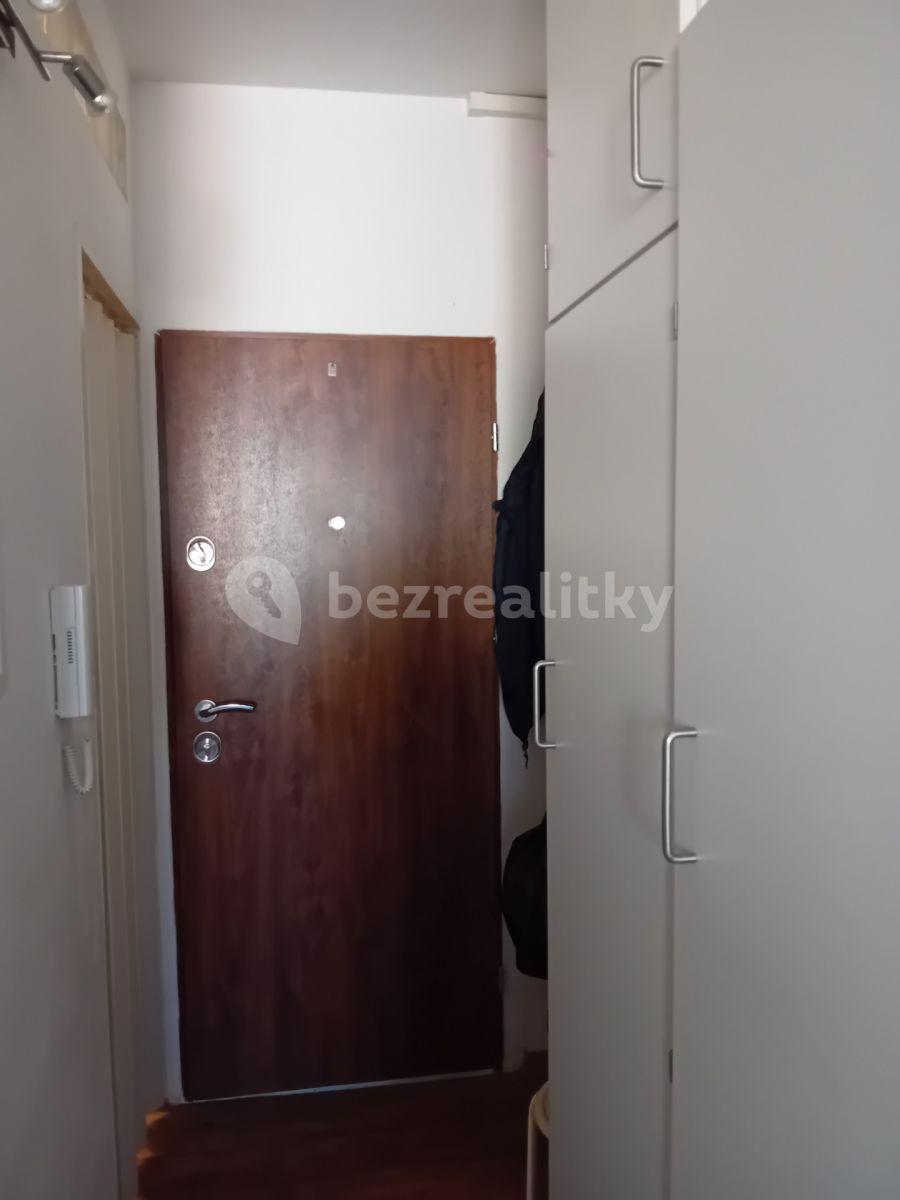 Prenájom bytu 2-izbový 40 m², Cholupická, Praha, Praha