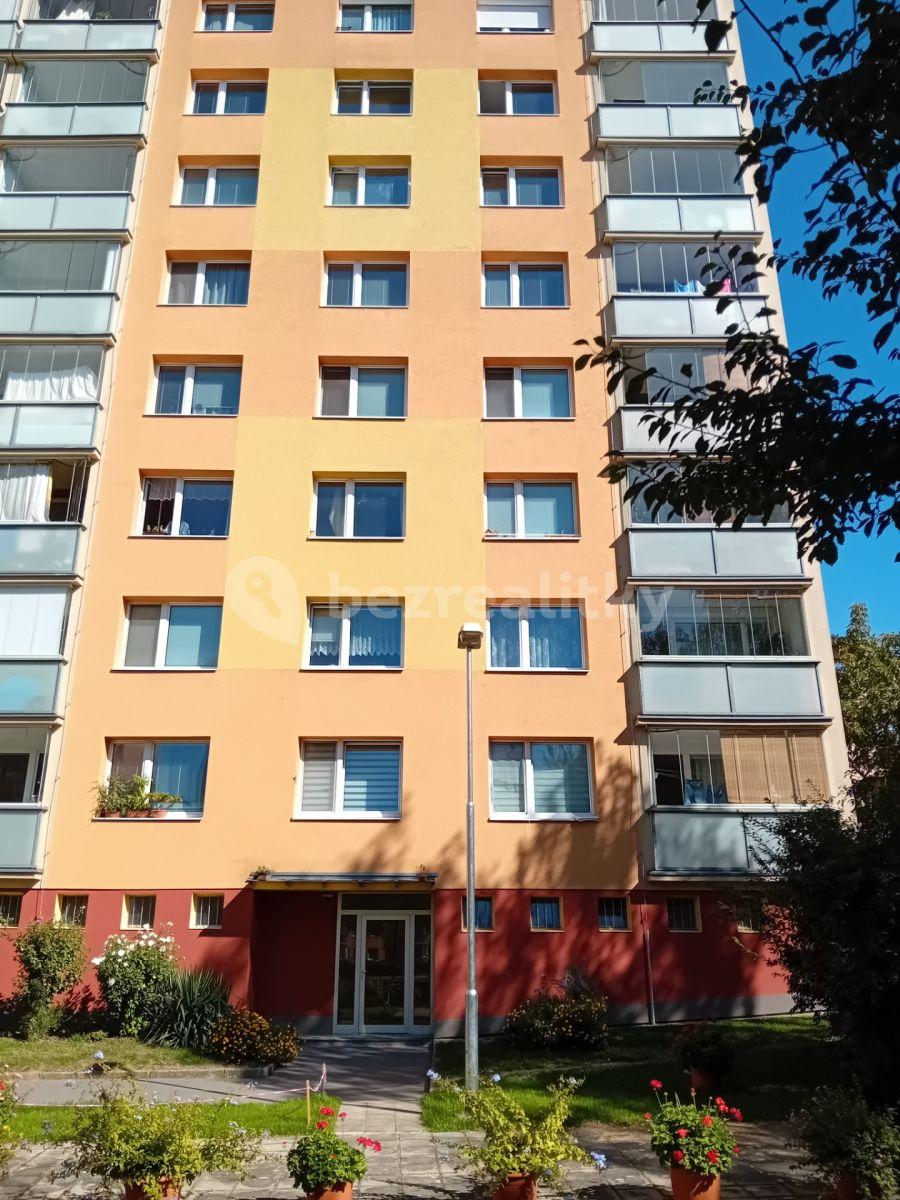 Prenájom bytu 2-izbový 40 m², Cholupická, Praha, Praha