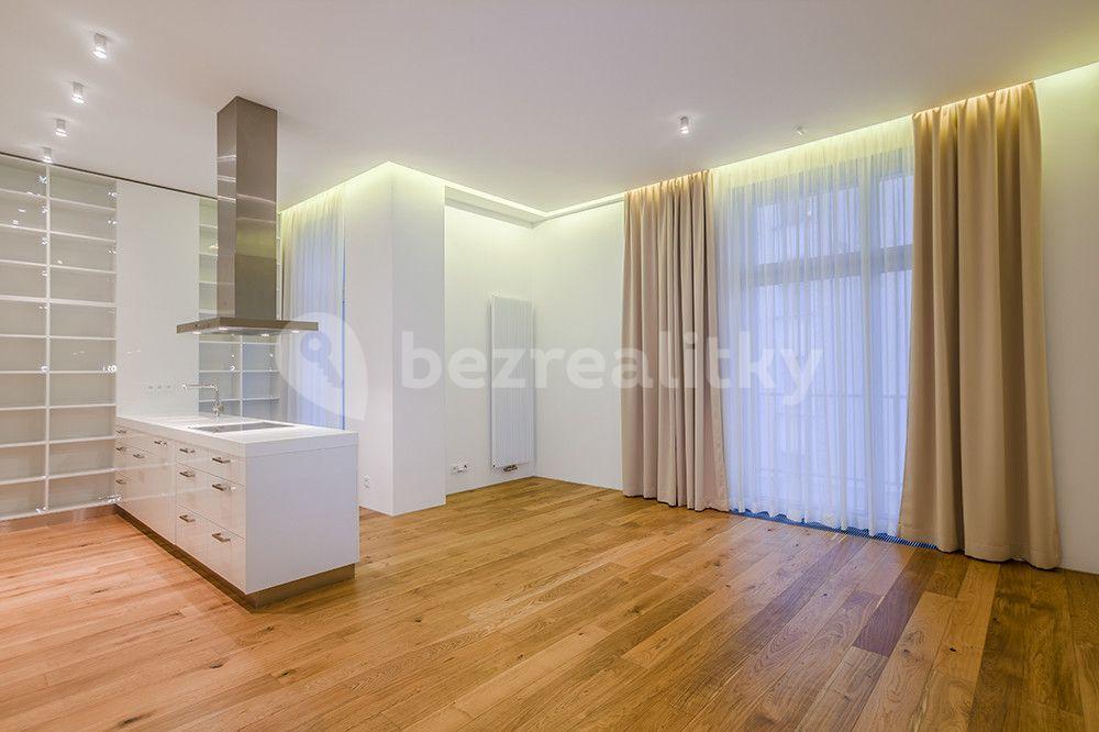 Prenájom bytu 2-izbový 89 m², Laubova, Praha, Praha