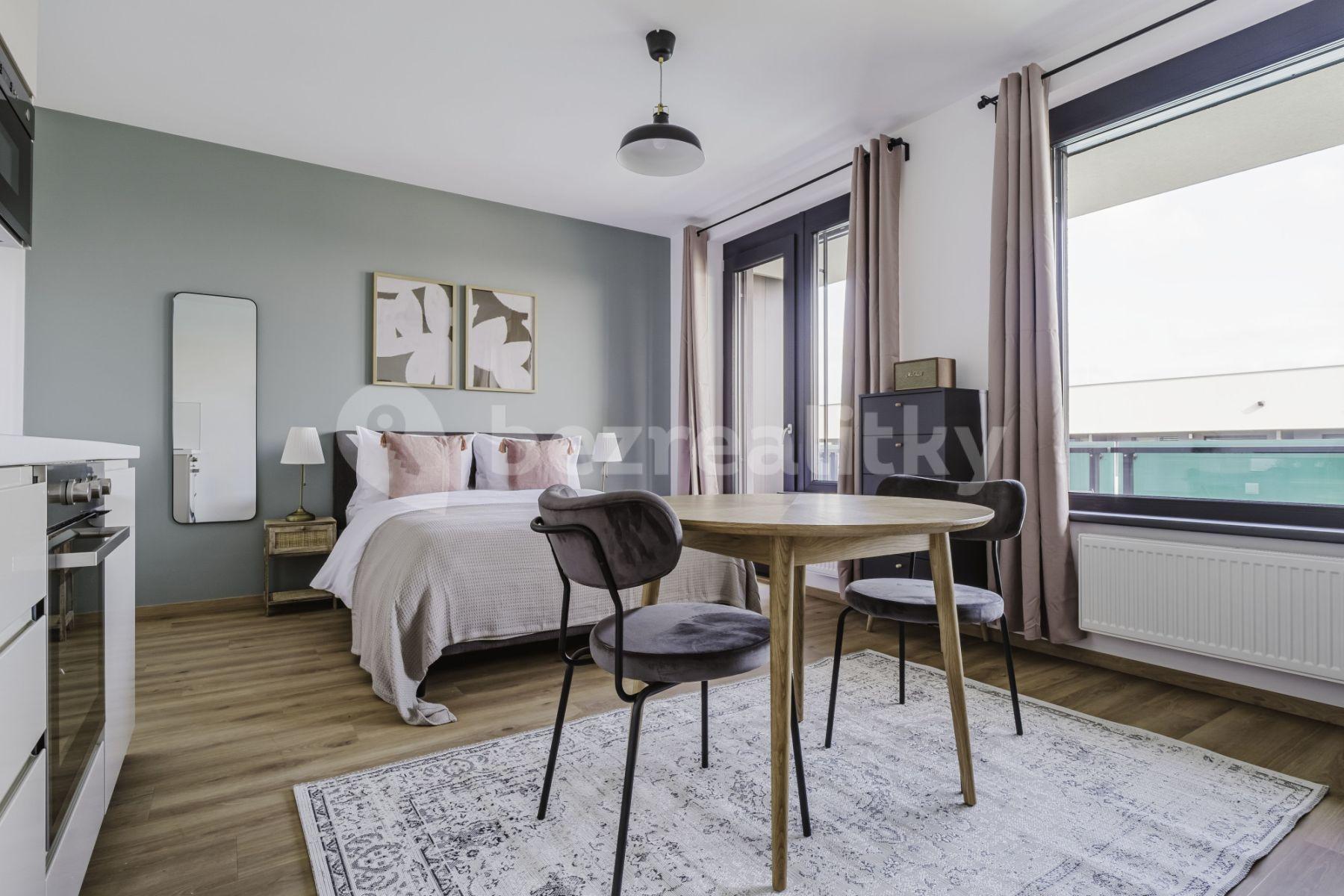 Prenájom bytu 1-izbový 32 m², Olgy Havlové, Praha, Praha