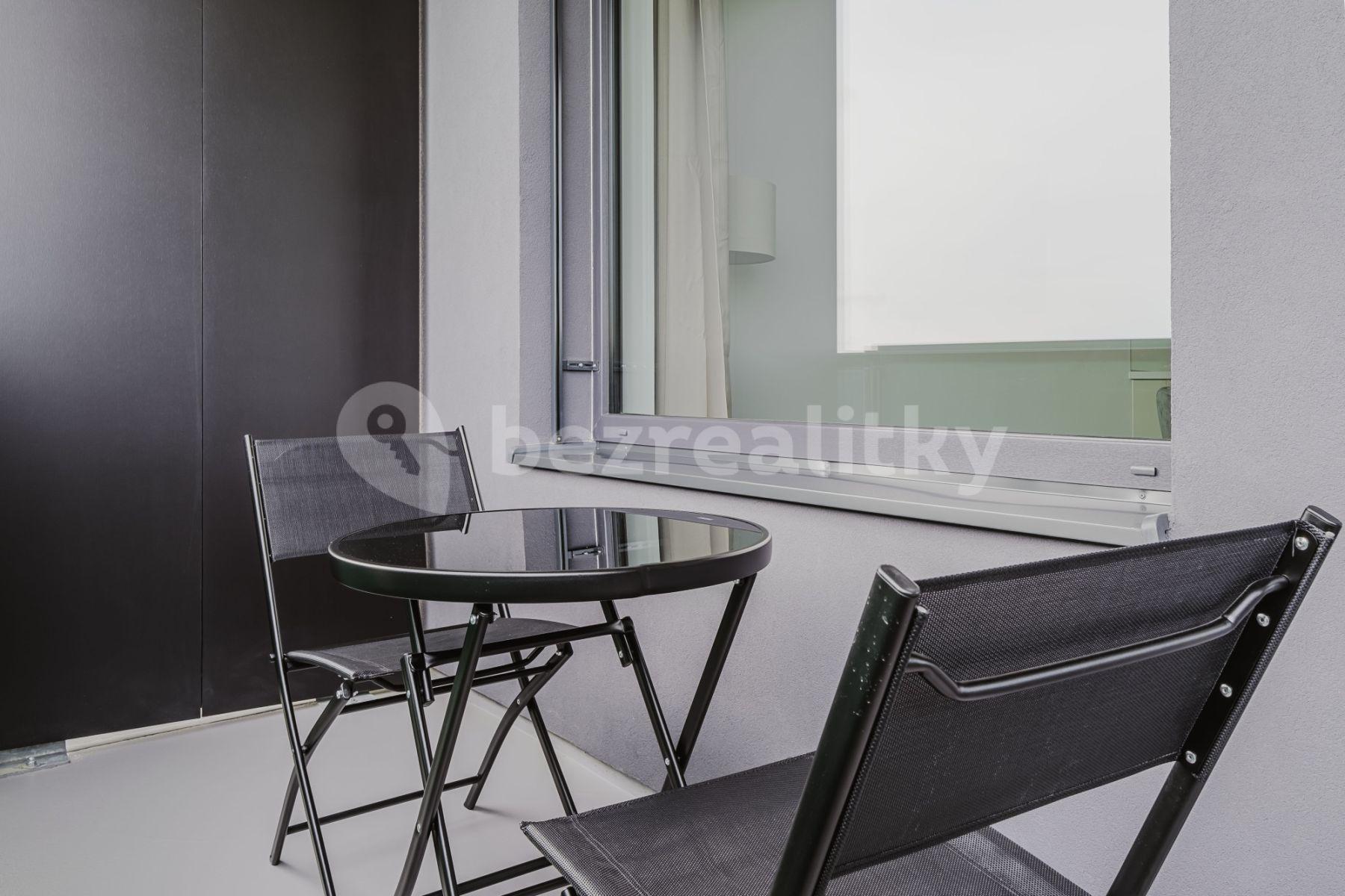 Prenájom bytu 1-izbový 32 m², Olgy Havlové, Praha, Praha