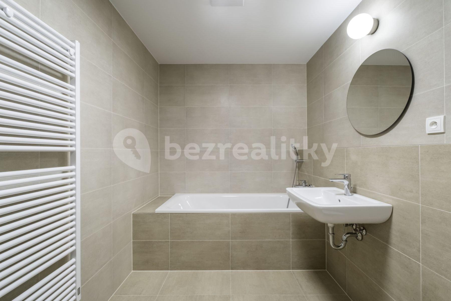 Prenájom bytu 1-izbový 32 m², Olgy Havlové, Praha, Praha