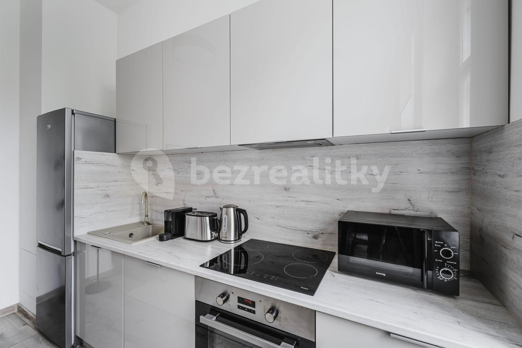 Prenájom bytu 1-izbový 36 m², Bořivojova, Praha, Praha