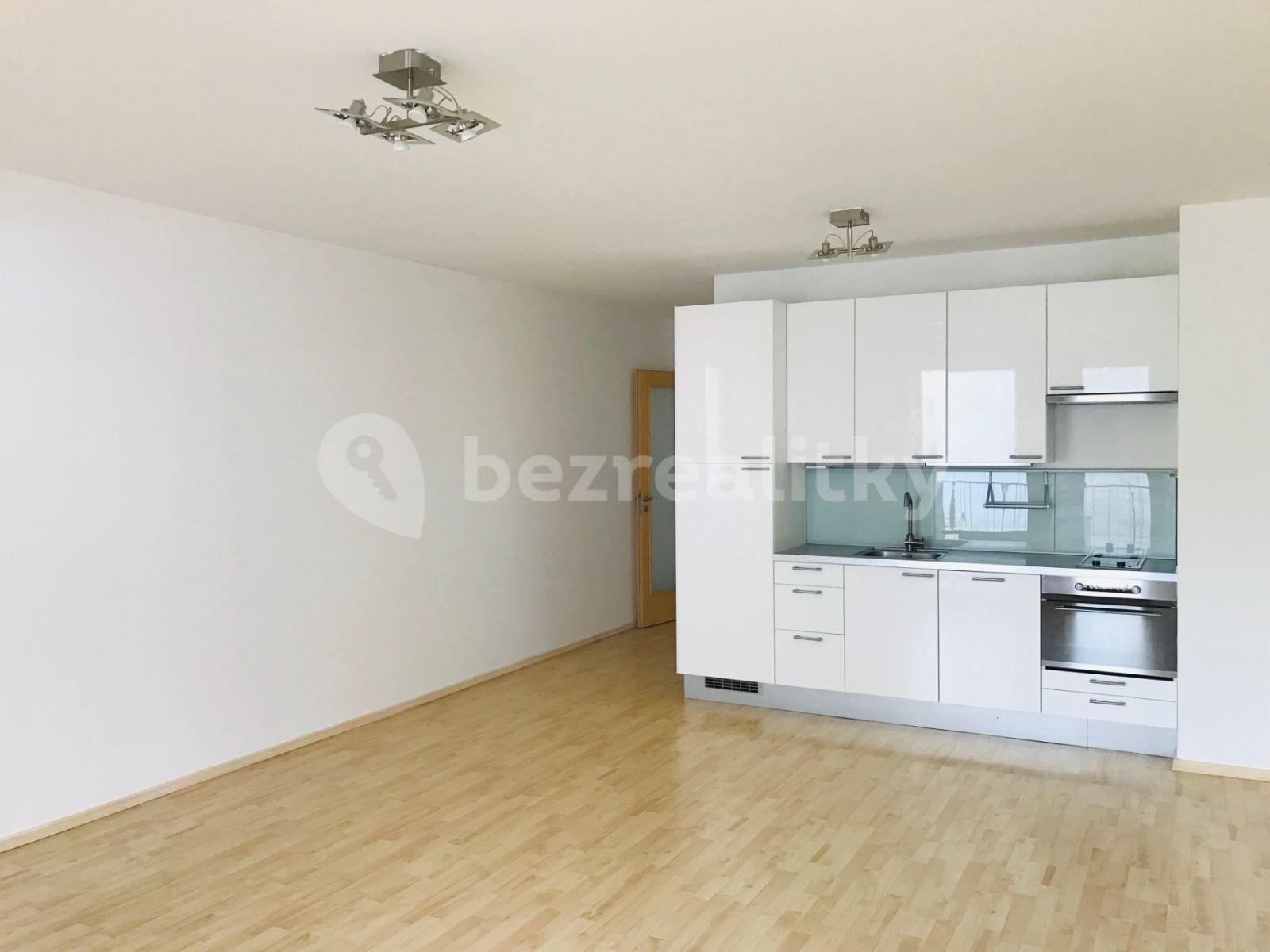 Prenájom bytu 1-izbový 43 m², Třeboňská, Praha, Praha