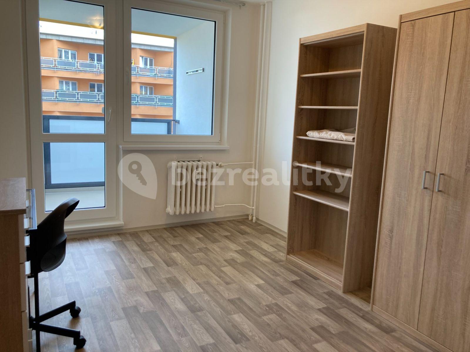 Prenájom bytu 3-izbový 66 m², Kukelská, Praha, Praha