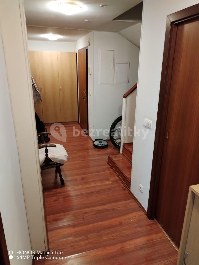 Predaj bytu 3-izbový 91 m², Průběžná, Praha, Praha