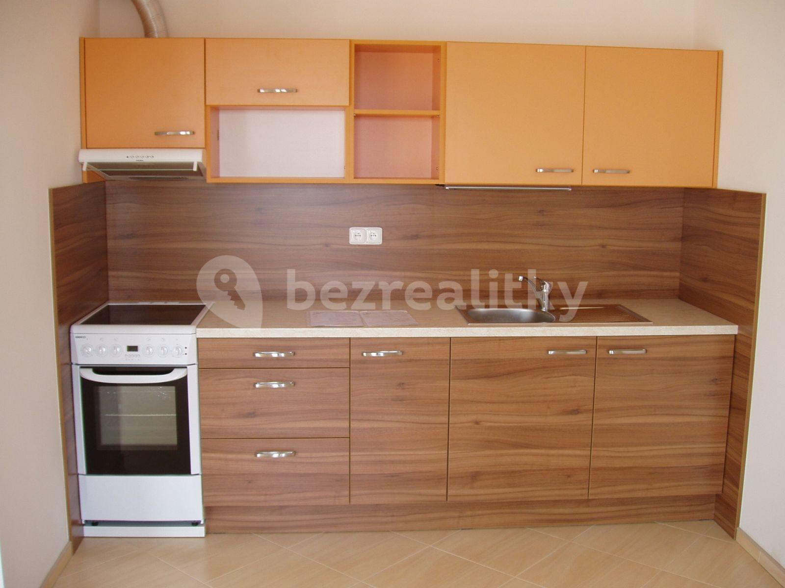 Prenájom bytu 2-izbový 64 m², Pospíchalova, Praha, Praha