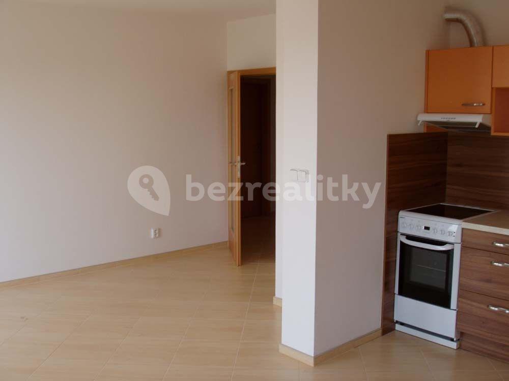 Prenájom bytu 2-izbový 64 m², Pospíchalova, Praha, Praha