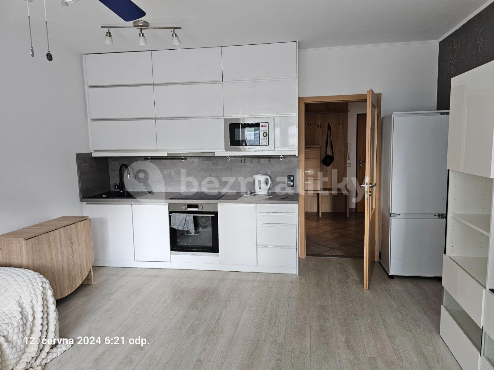 Prenájom bytu 2-izbový 48 m², Martinická, Praha, Praha