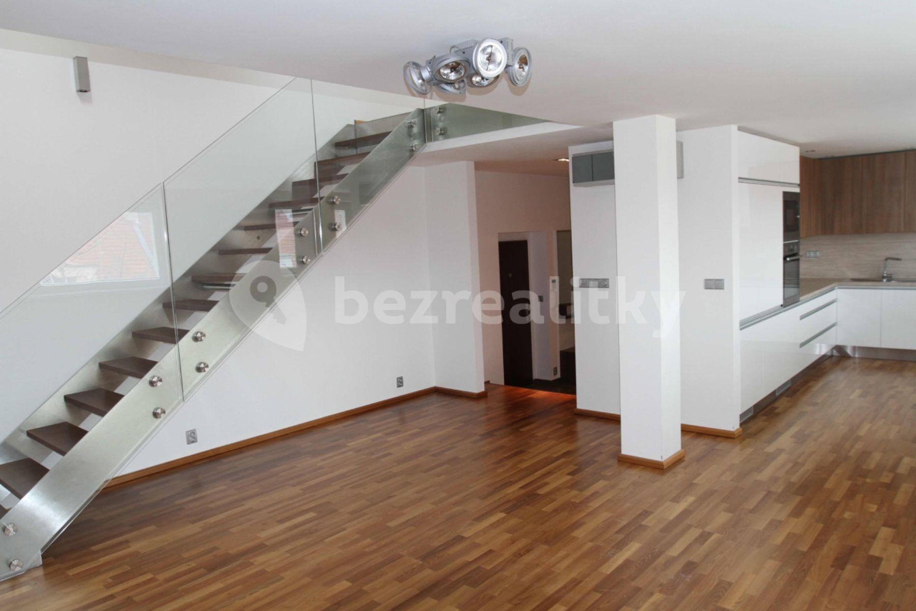 Prenájom bytu 2-izbový 103 m², U Družstva Ideál, Praha, Praha